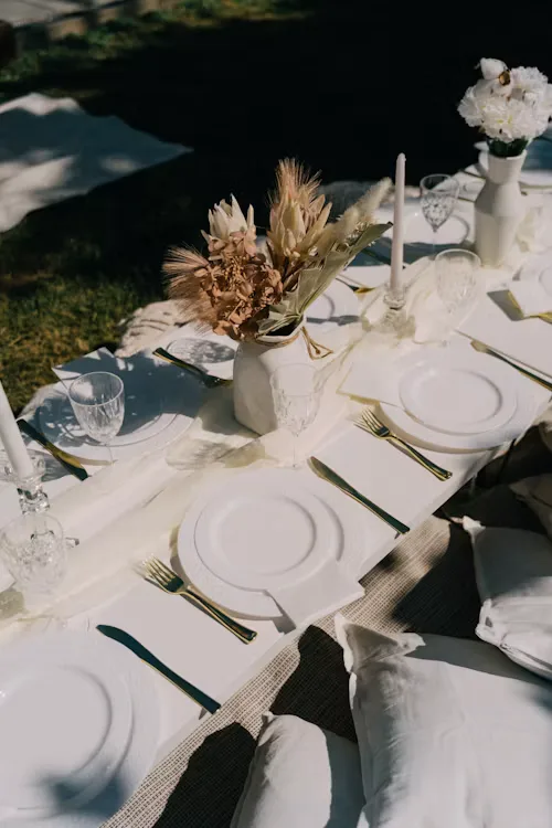 Boho neutral wedding 19