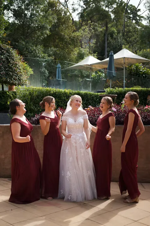 Burgundy wedding 08