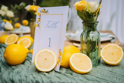 Butter yellow wedding 02