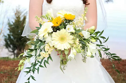 Butter yellow wedding 20
